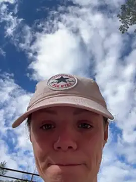 SkinnyLilly online show from March 12, 2:10 pm