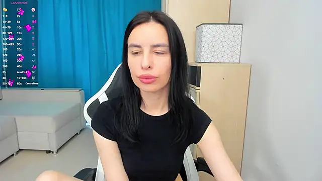 Horny  Nikki online show from July 11, 12:11 am