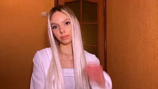 YawingSanguine online show from March 7, 6:09 am