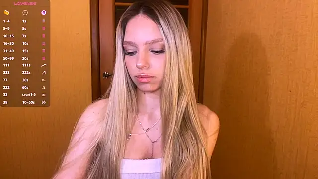 YawingSanguine online show from April 10, 10:39 pm