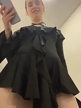 pinkpeachx online show from April 16, 9:39 pm