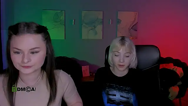 miss courtney  online show from April 4, 10:11 am