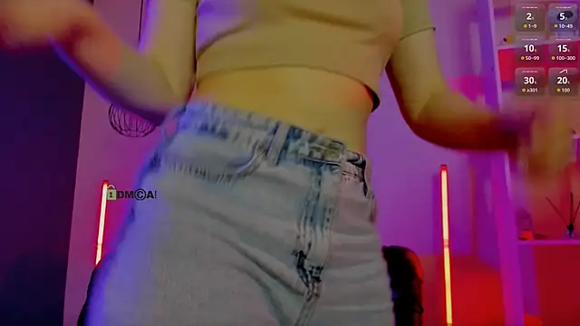 Snapshot of miss_courtney_ chatting on May 27, 10:11 am miss courtney online show from May 27, 10:11 am