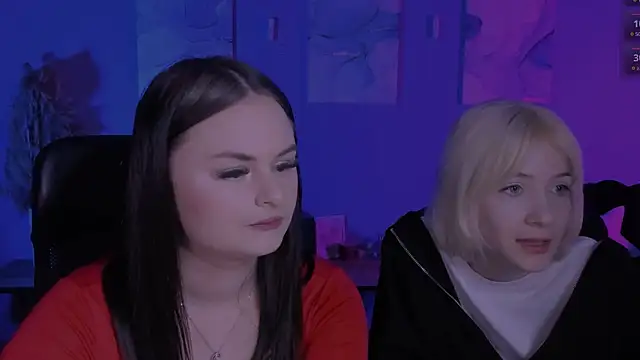 miss courtney  online show from April 22, 8:54 am