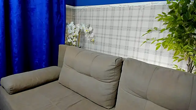 Edna Martin online show from April 28, 2:27 am