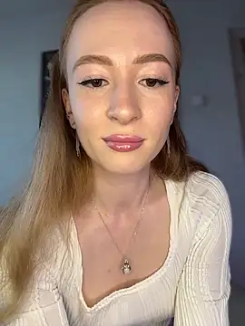 Little Candy 18 online show from June 17, 5:51 am