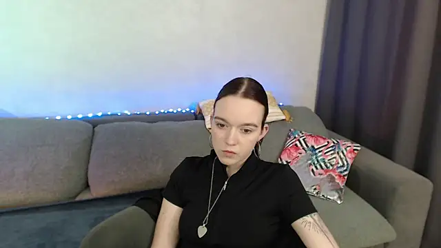 SunyLily online show from May 3, 6:07 am