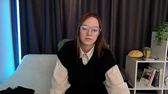 SunyLily online show from March 20, 6:25 am