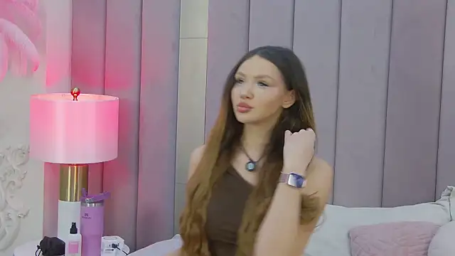 MelanieSutton online show from April 23, 2:51 am