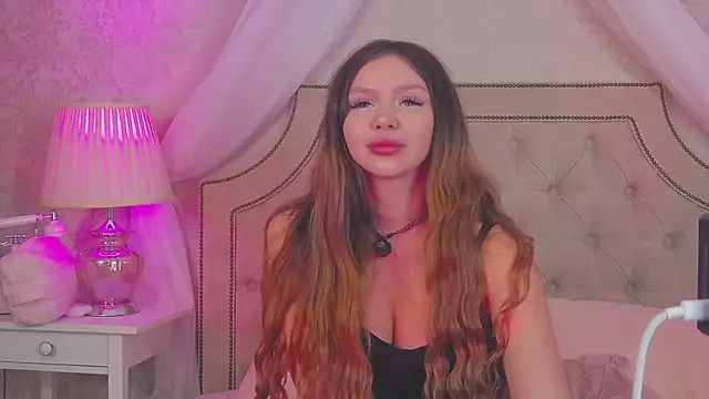 MelanieSutton online show from April 24, 4:14 am