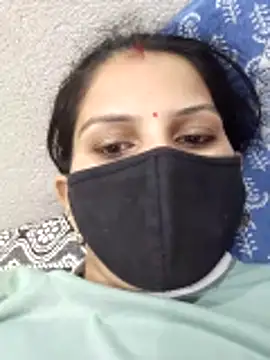 lovelypooja93 online show from June 30, 3:28 am
