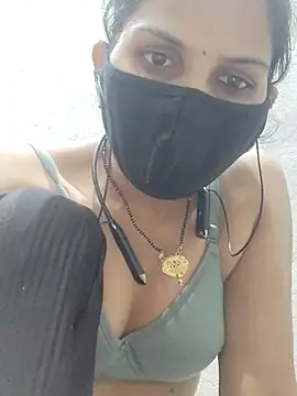 lovelypooja93 online show from August 2, 5:32 pm
