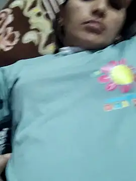 lovelypooja93 online show from July 16, 10:01 am