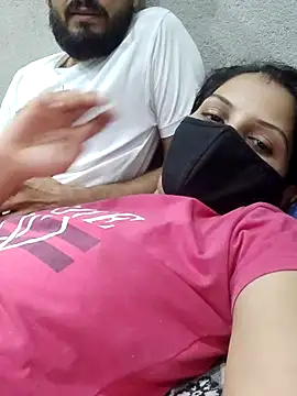 lovelypooja93 online show from July 1, 2:01 am