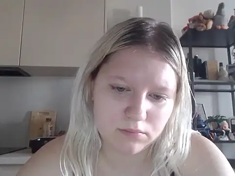 Snapshot of LenaSecret19 chatting on June 29, 5:36 am LenaSecret19 online show from June 29, 5:36 am