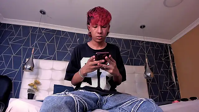 ChritianDowney online show from March 15, 8:38 pm