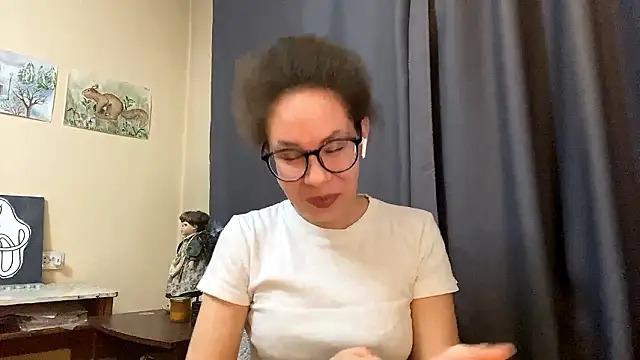 Snapshot of Selena_blom chatting on March 3, 12:56 pm Selena blom online show from March 3, 12:56 pm