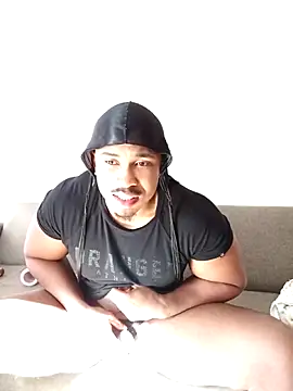 Snapshot of Nas_worldwide96 chatting on May 3, 1:15 pm Nas worldwide96 online show from May 3, 1:15 pm