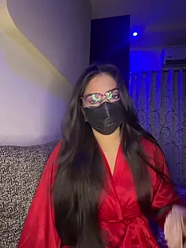 nikki catz online show from April 4, 5:30 pm