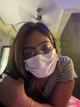 nikki catz online show from April 1, 4:25 am