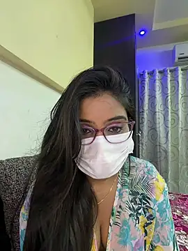 nikki catz online show from March 15, 4:25 pm