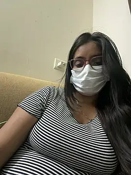 nikki catz online show from March 14, 11:44 pm