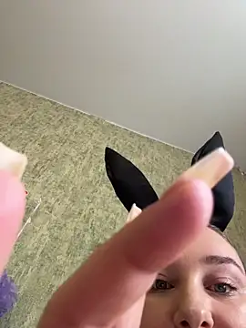 sweetie El online show from April 1, 7:53 am