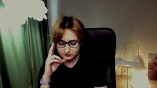 LixeLuna online show from May 13, 6:31 am