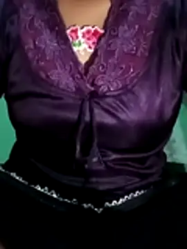 niyashree100 online show from March 27, 5:03 pm