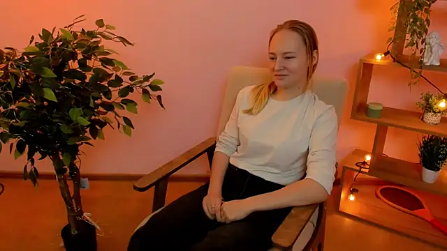 ArmidaIgler online show from March 4, 5:04 am