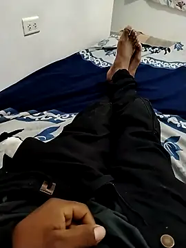 Snapshot of loucer chatting on March 3, 3:30 pm loucer online show from March 3, 3:30 pm