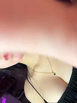 hot-cumplay online show from March 8, 5:55 am