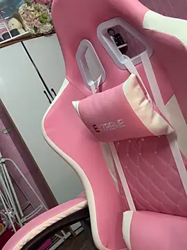hot-cumplay online show from May 13, 4:41 am