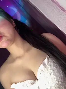 hot-cumplay online show from March 18, 4:59 am