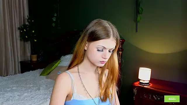 Snapshot of Enji_Rey chatting on June 11, 8:50 pm Enji Rey online show from June 11, 8:50 pm