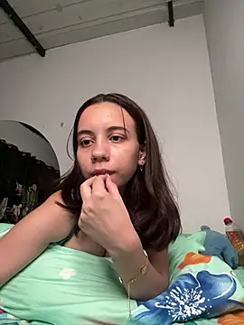 Nicole Cute04 online show from June 12, 4:32 am