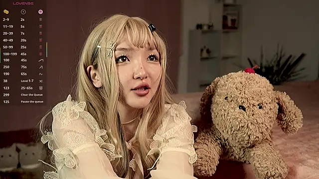 Linhmew online show from May 16, 9:03 pm