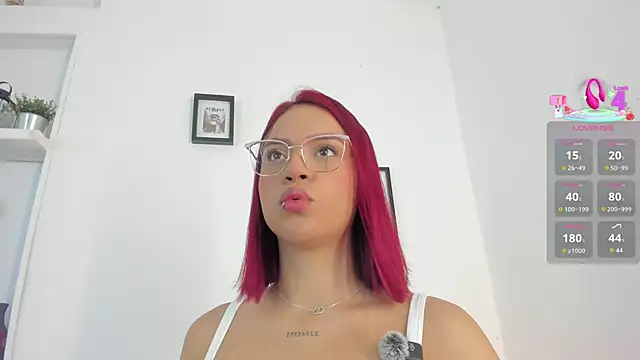 Im Scarlett  online show from March 25, 5:56 pm