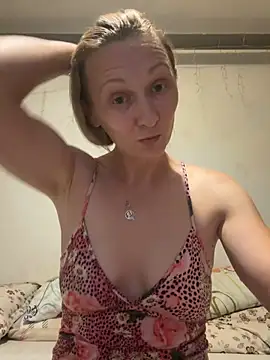 Snapshot of Secret_Ladyx chatting on July 8, 7:36 pm Secret Ladyx online show from July 8, 7:36 pm