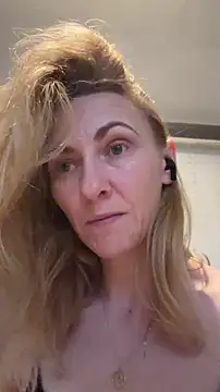 Secret Ladyx online show from April 6, 3:24 am