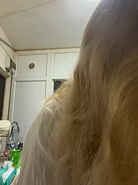 Snapshot of Secret_Ladyx chatting on July 13, 3:39 am Secret Ladyx online show from July 13, 3:39 am
