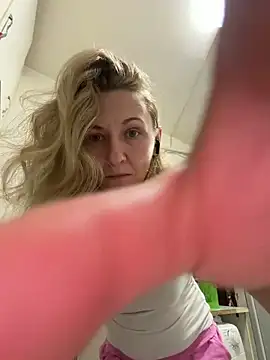 Secret Ladyx online show from May 10, 4:05 am