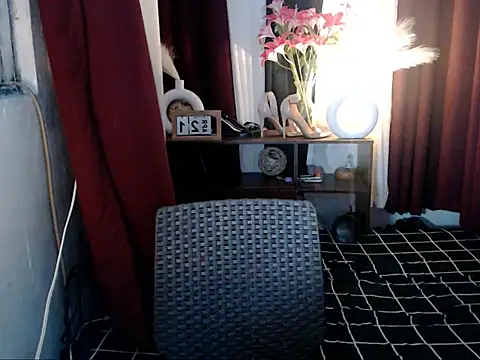DevilCockMaxine online show from April 23, 12:11 pm