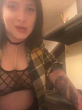Xlilli69X online show from March 6, 8:26 pm