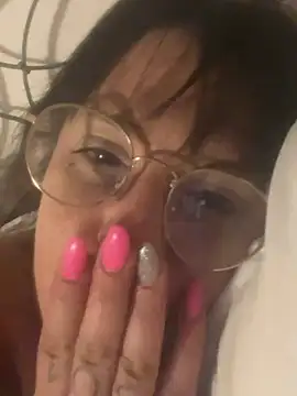 Xlilli69X online show from May 22, 2:42 am