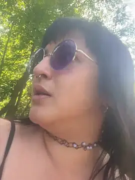Xlilli69X online show from May 2, 12:54 pm