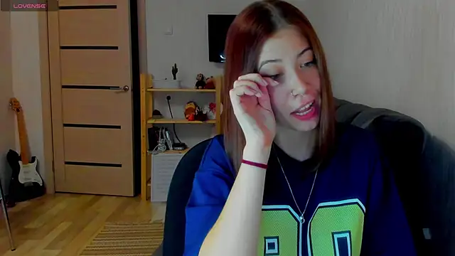 ooopsybritney online show from April 3, 1:39 pm