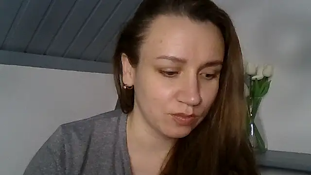 Snapshot of Emma-aaa chatting on March 3, 11:01 pm Emma-aaa online show from March 3, 11:01 pm