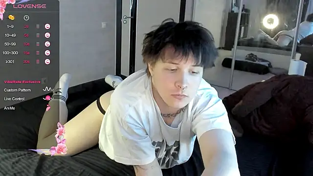 MIya Chinen online show from March 9, 4:32 pm