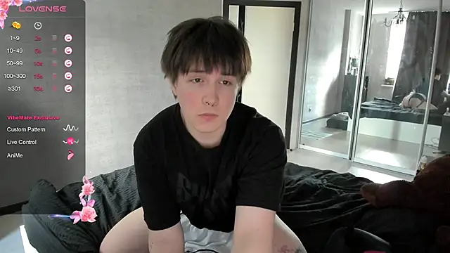 MIya Chinen online show from March 24, 10:15 am